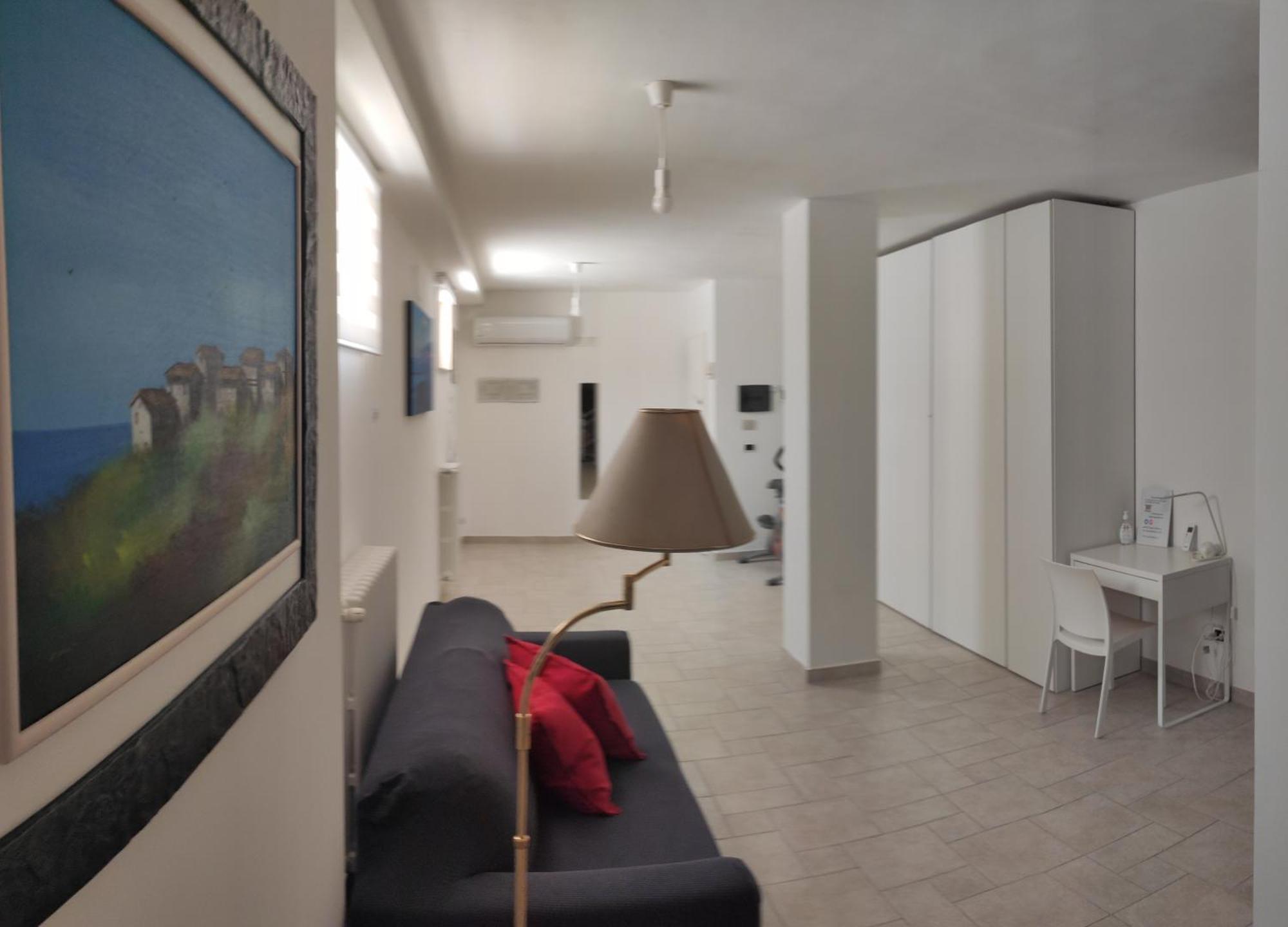 Seagull Apartments - Front And Sea View & Airport Bari Exterior foto